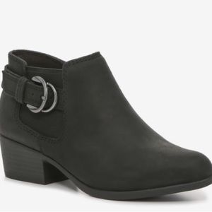 Clarks Adreena Bootie - brand new